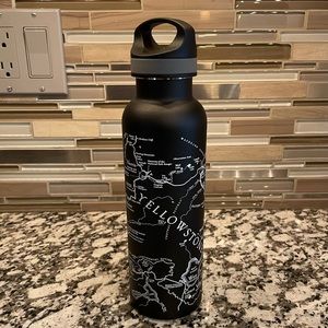Yellowstone National Park Map 25 oz. Insulated Water Bottle NWT